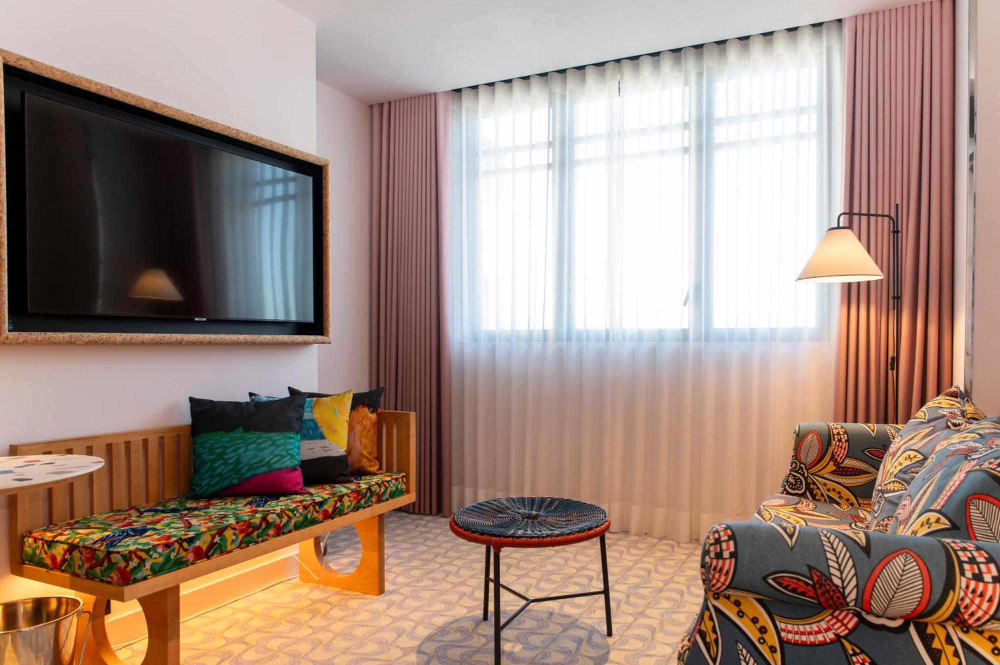 Hotel Mama Shelter Lisboa Exterior foto